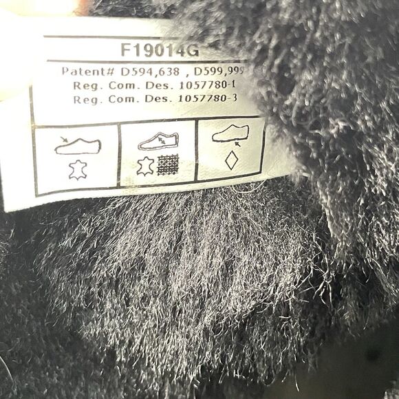 Ugg Australia Bailey Button 5803 Black Suede Sheepskin Boots Women’s Size 7 - Picture 11 of 12